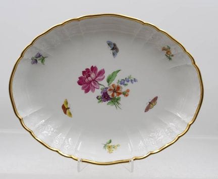 Plat à pâtisseries, KPM, série « Rocaille », motif