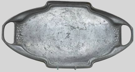 Grande assiette en étain de style Art nouveau « Or