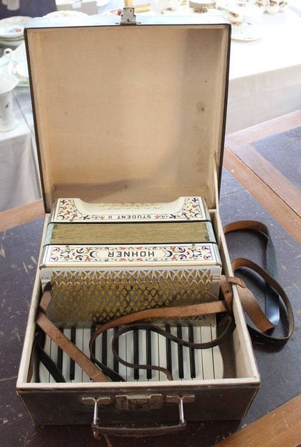 Accordéon Hohner Student II, vers 1940, présentant
