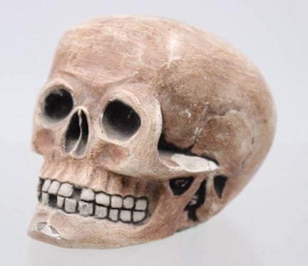 Presse-papier en forme de tête de mort, probableme