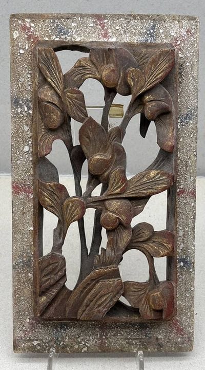 Sculpture sur bois, probablement un élément décora