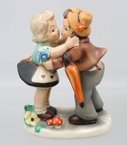 Figurine en céramique « Premier amour », réf. 3145