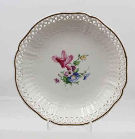 Coupe à bord ajouré, KPM Berlin, motifs floraux, e