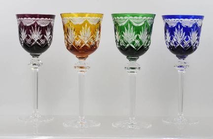 Verres à vin « Römer » ou en cristal raffinés, en 