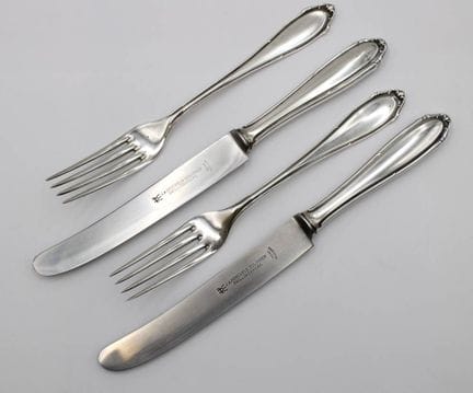 Service de couverts 4 pièces, argent 800, 2 fourch