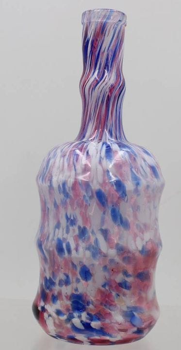 Bouteille ou carafe en verre soufflé à la bouche e