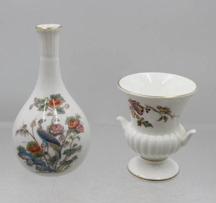 2 petits vases assortis, Wedgwood, décor floral, h