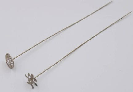 2 spille per capelli varie, Cina, d’epoca, argento