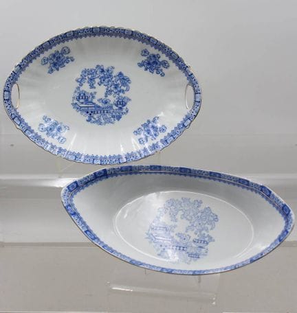Brotschalen China Blau div . Hersteller 
H- 6 u. 8