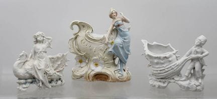 3x Nippes-Vasen, um 1900, teilw. Altersspuren, ber