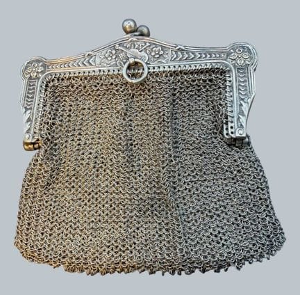 portamonete a catena in argento di medie dimension