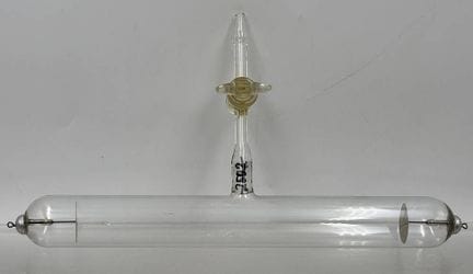 Tube à décharge historique selon Pohl, destiné aux