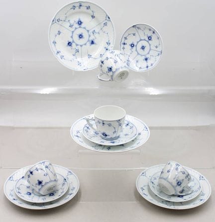 4x handbemalte Porzellan-Kaffeegedecke (Kuchentell