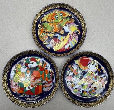 3 assiettes plates « Rosenthal », série Aladin et 