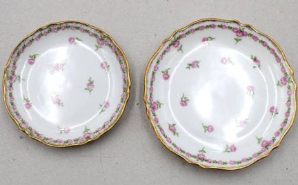 2 petites assiettes, Limoges, décor GILDA, env. D-