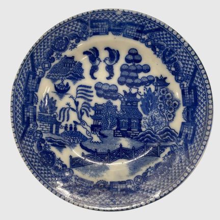 Plato de muñeca, porcelana con pintura azul, en el