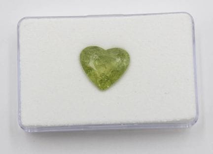 herzförmiger Grossular Granat, 11,16ct