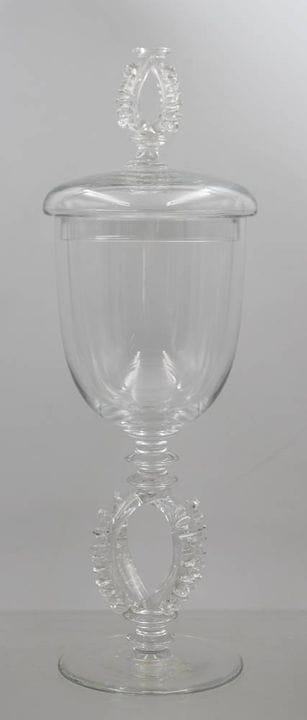 Copa de cristal, incolora, probablemente hacia 190