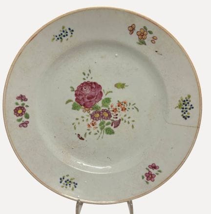 Plato, China, hacia 1800, pintura floral, borde co