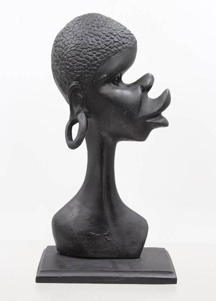 Busto africano, resina sintética, de época moderna