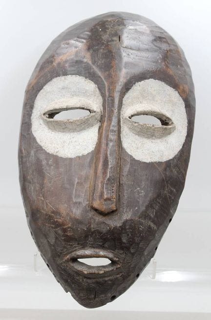 Máscara africana de madera, probablemente del Cong
