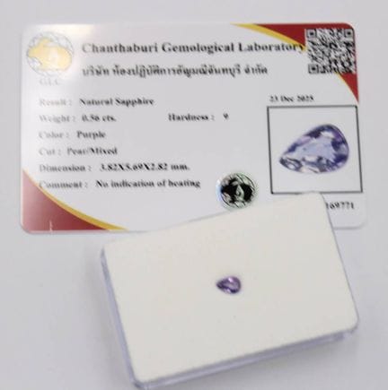 Saphir, ca. 0,56ct, VS, purpur mit blau