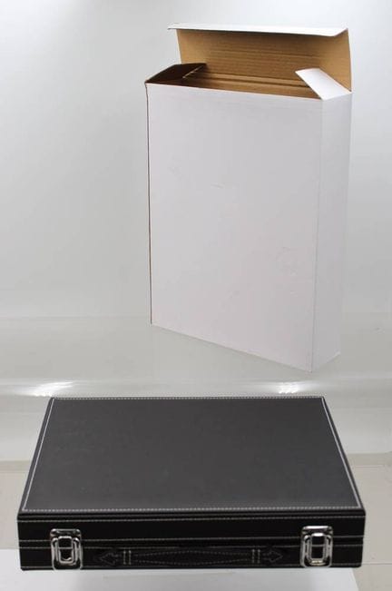 Steinkoffer mit 59 Steinboxen, teilw. mit Steinen,