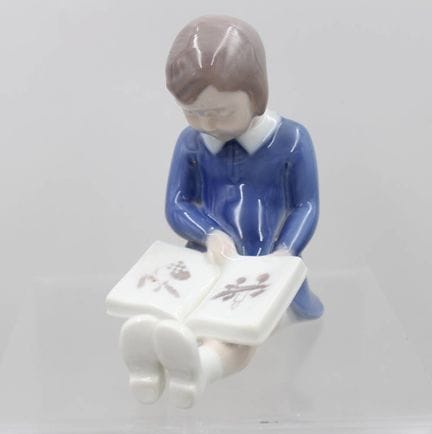 Mädchen mit Weihnachtsbuch, Bing und Gröndahl, Mod