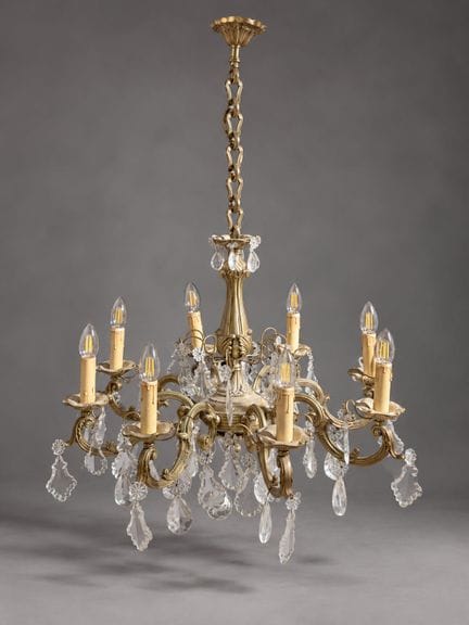 Lustre 8 8 lumières en bronze doré et pendeloques 