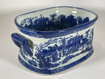 VICTORIA WARE IRONSTONE 
Jardinière en faïence ang