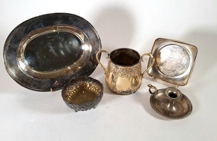 Lot en argent 2nd 800‰, comprenant :
- Coupe à déc