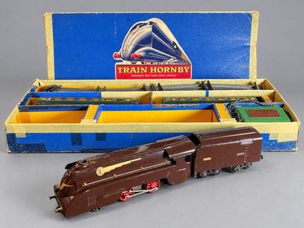 HORNBY "0"
Rame voyageur électrique figurant l'Eto
