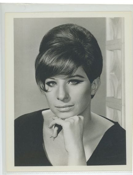 Vintage-Studio-Porträtfoto von Barbra Streisand au
