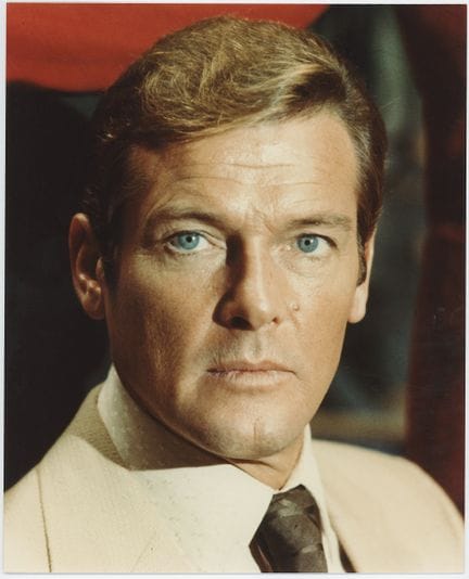 Original-Vintage-Porträtfoto von Roger Moore als J