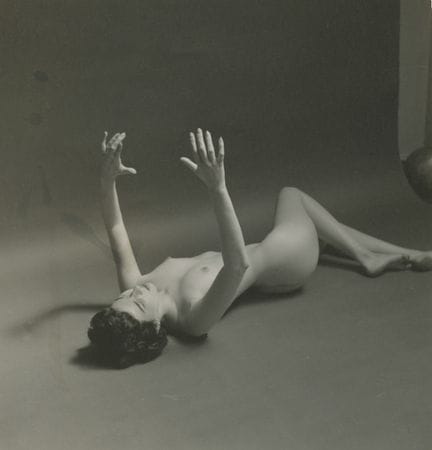 ANDRE DE DIENES Vintage Photo 1950s-1960s Nude Stu