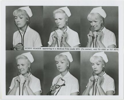 Vintage-Pin-up-Fotografie von BUNNY YEAGER, 10" x 