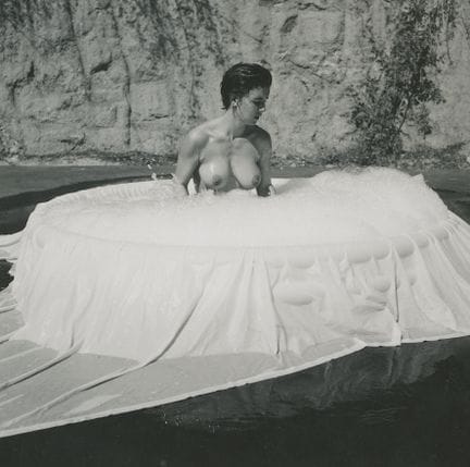 ANDRE DE DIENES Vintage Photo 1950s-1960s Nude Stu