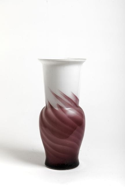 Dans le gout de Murano
Vase à haut col en verre la