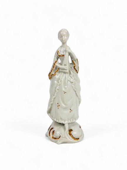 CAPPODIMONTE
Sujet en faience émaillée blanche fig