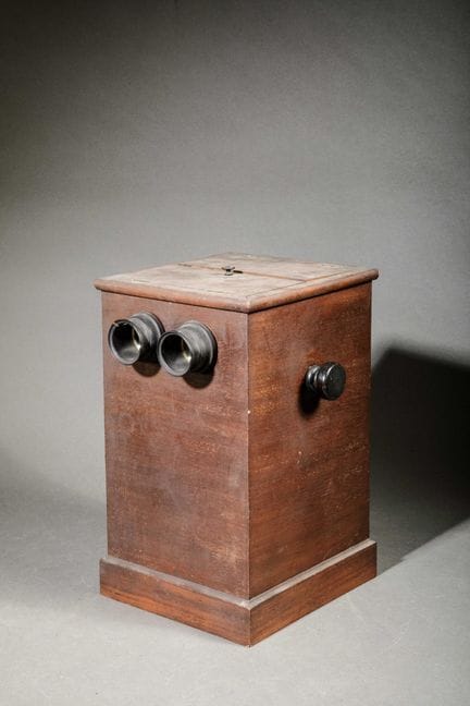 Raccolta di fotografie stereoscopiche. Visore ster