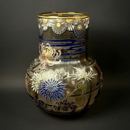 埃米尔·加莱（Émile GALLÉ，1846-1904）
日本菊花
一件重要的花瓶，瓶身饱满且略带