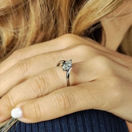 Bague solitaire en platine 850 millièmes sertie d'