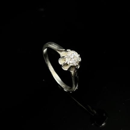 Solitaire en or gris 750 millièmes et platine 850 