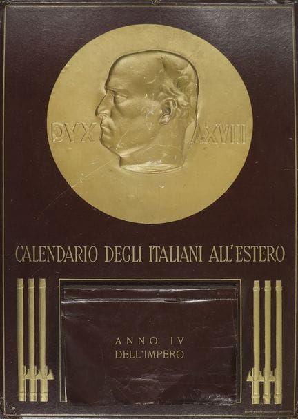 1940.  
 BROCHURES.  
 (CALENDRIER-FASCISME).  
 C