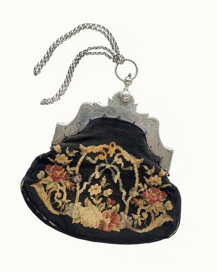 Sac en argent et broderie  - Hollande 1777
Sac en 