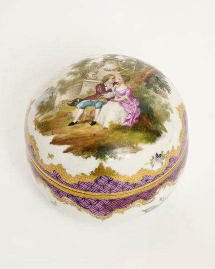 Meissen XXe - Période de Max Adolf Pfeiffer
Boite 