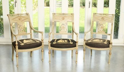 France - Epoque Directoire
Suite de trois fauteuil