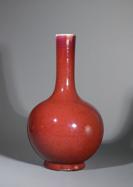 Vase-bouteille à glaçure rouge cuivré, XVIIIe/XIXe