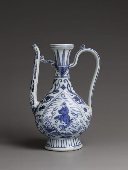 Une rare aiguière « Zhang Qian » bleue et blanche,