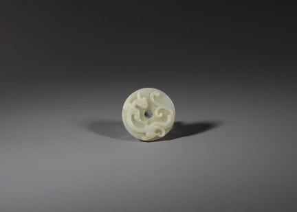 Disque « Bi » en jade céladon pâle, dynastie Qing,